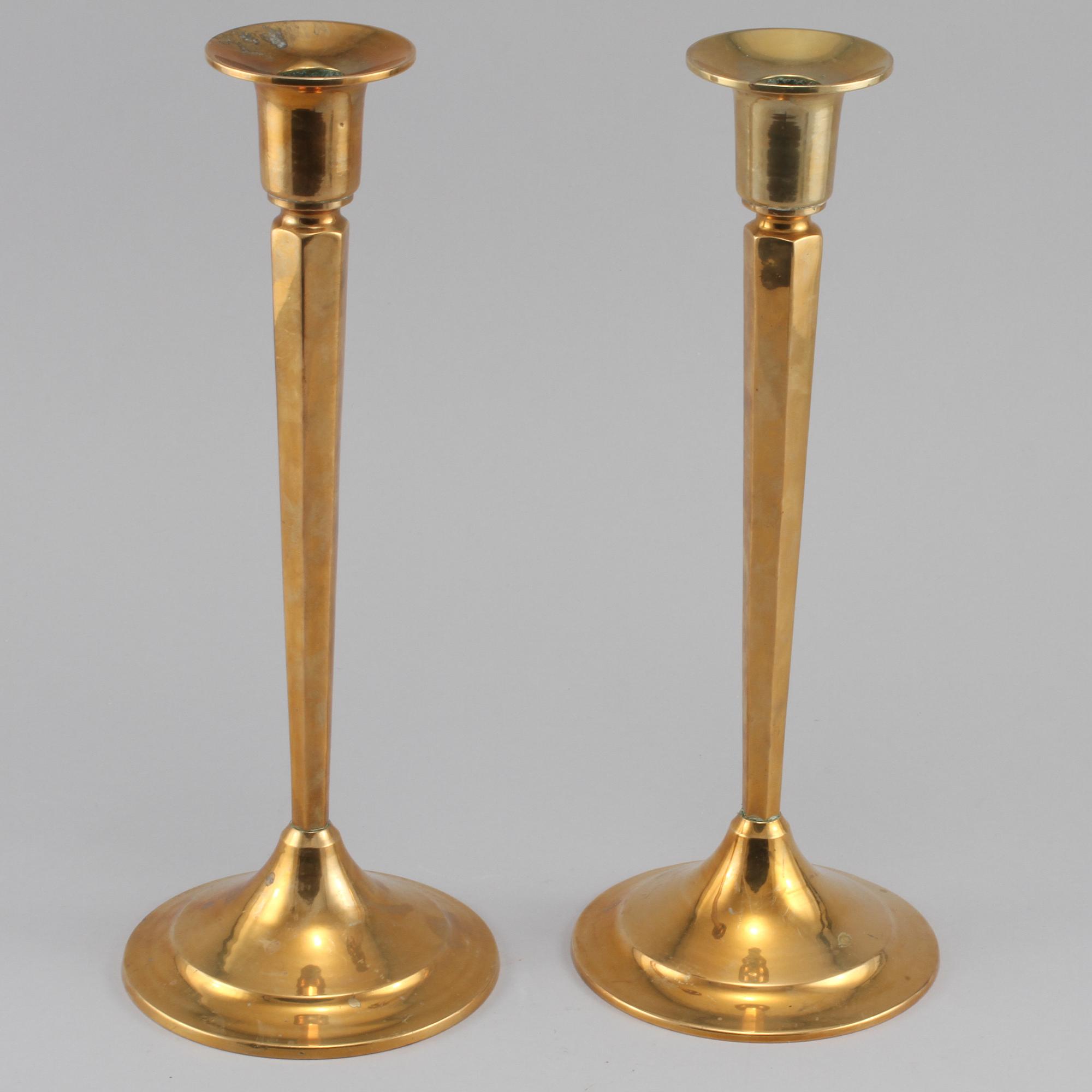 LJUSSTAKAR, ett par, mässing, jugendstil, 1900-tal.