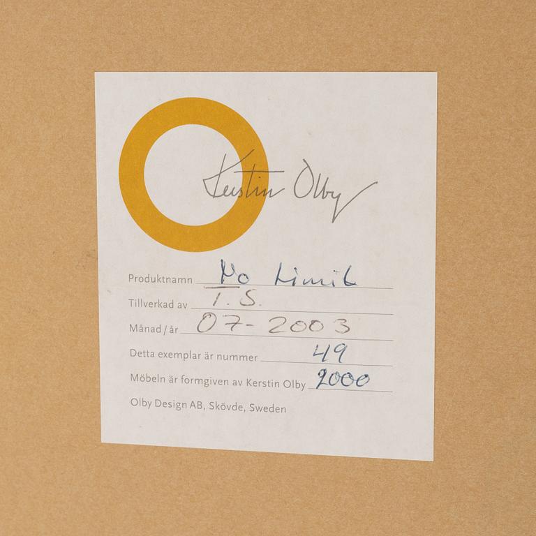 Kerstin Olby, a set of 6 'Lin' chairs and a 'No Limit' dining table, 21st Century.