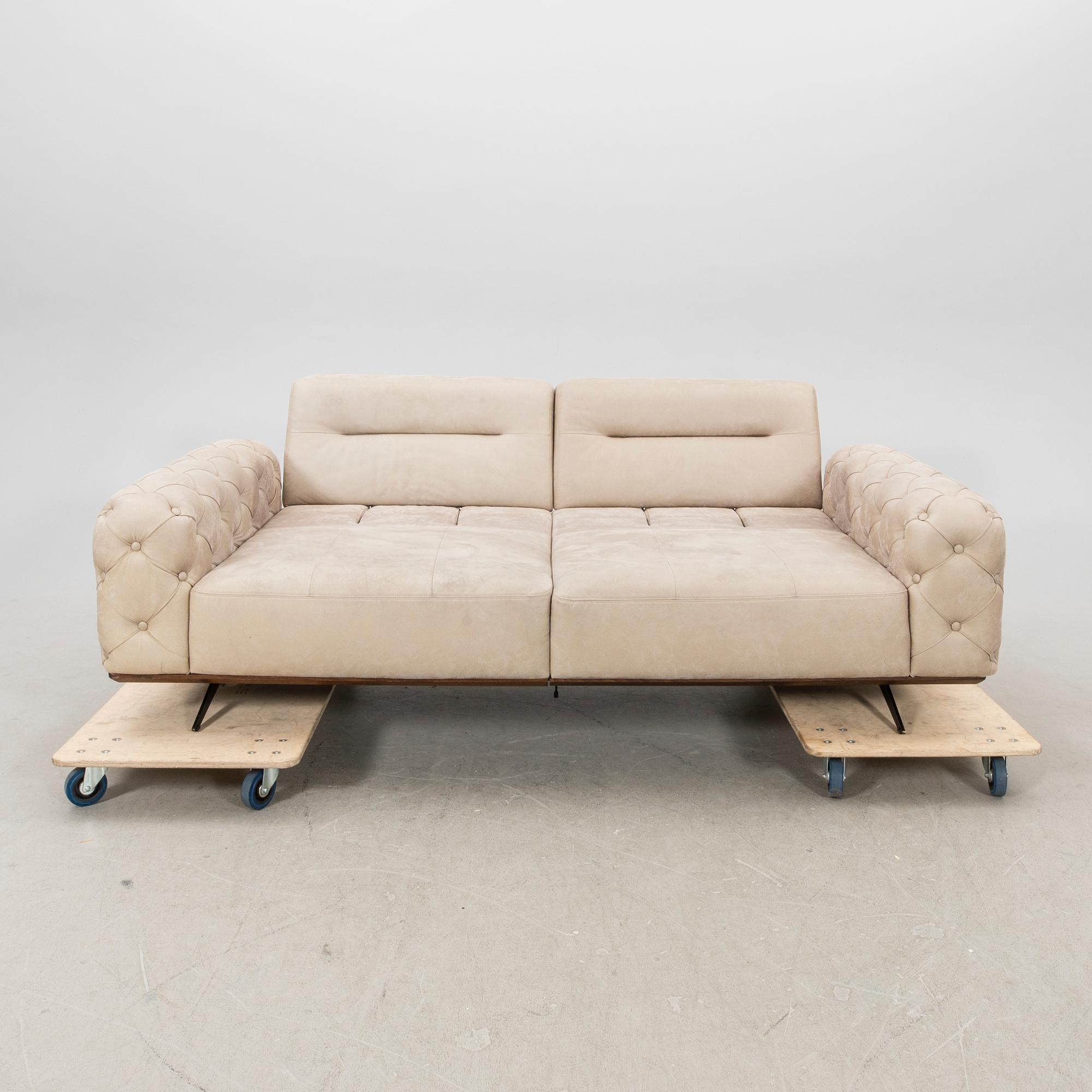 Sofa Saloni Gallardo 21st Century.