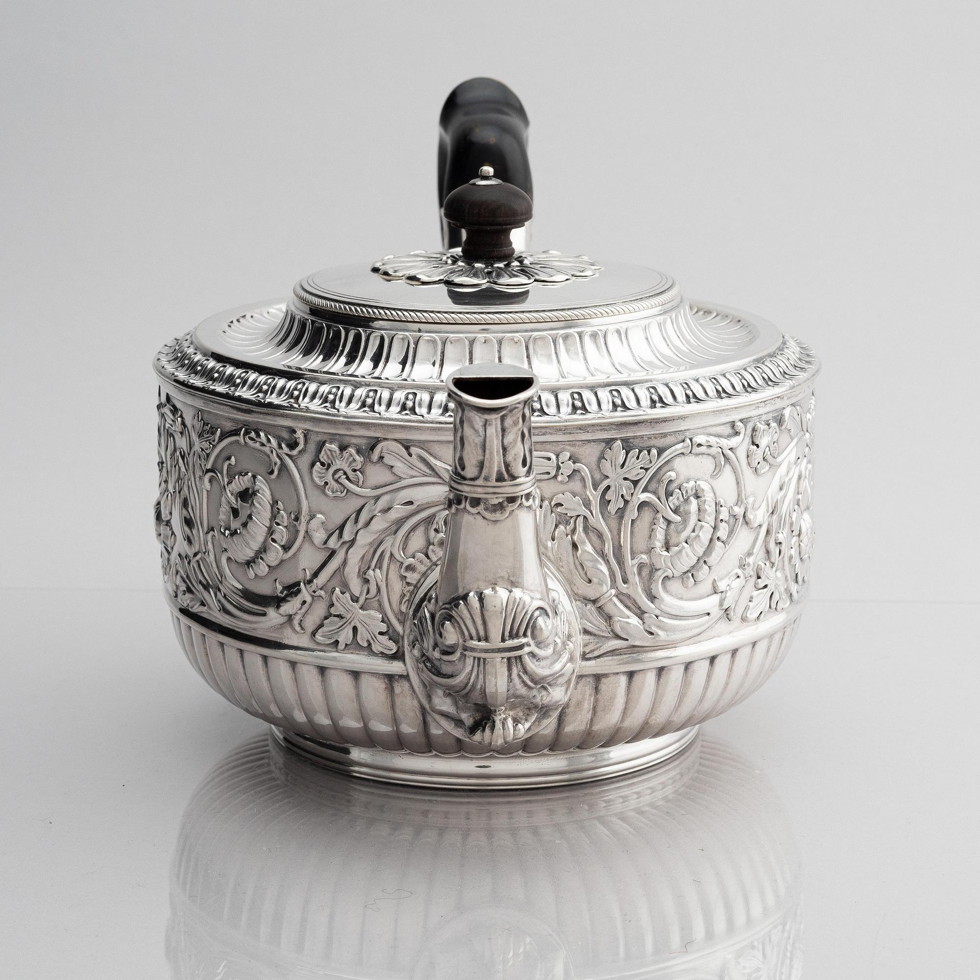 Adolf Zethelius, tekanna, silver, Stockholm 1833.