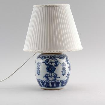 BOJAN, porslin, Kina, Qianlong 1736-1795.