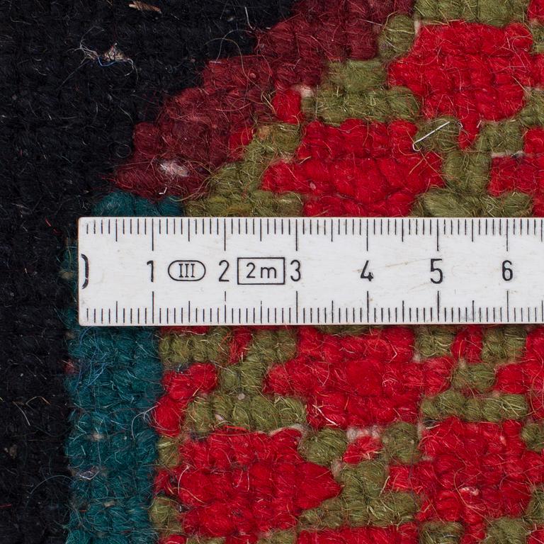 MATTA, old Tibet. Ca 169 x 92 cm.