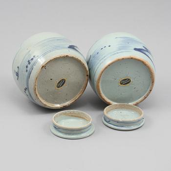 BOJANER, ett par, porslin, Kina, 1800-tal.