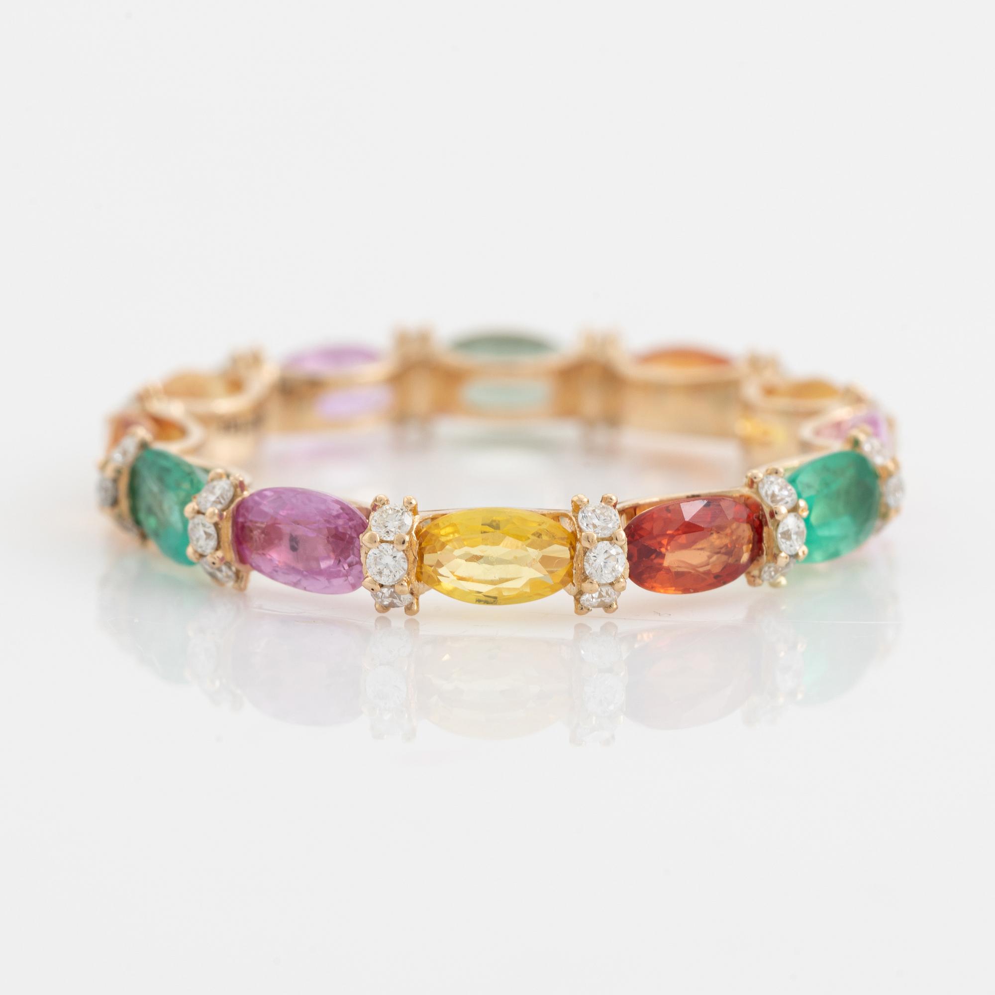 Ring med multifärgade safirer och briljantslipade diamanter.