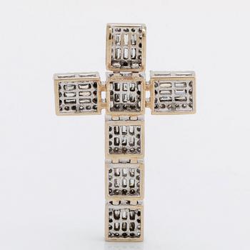 Diamantkors, 18K vitguld med briljanter och baguetter total vikt 2,89 ct enligt gravyr, ca 4,5 x 3 cm.
