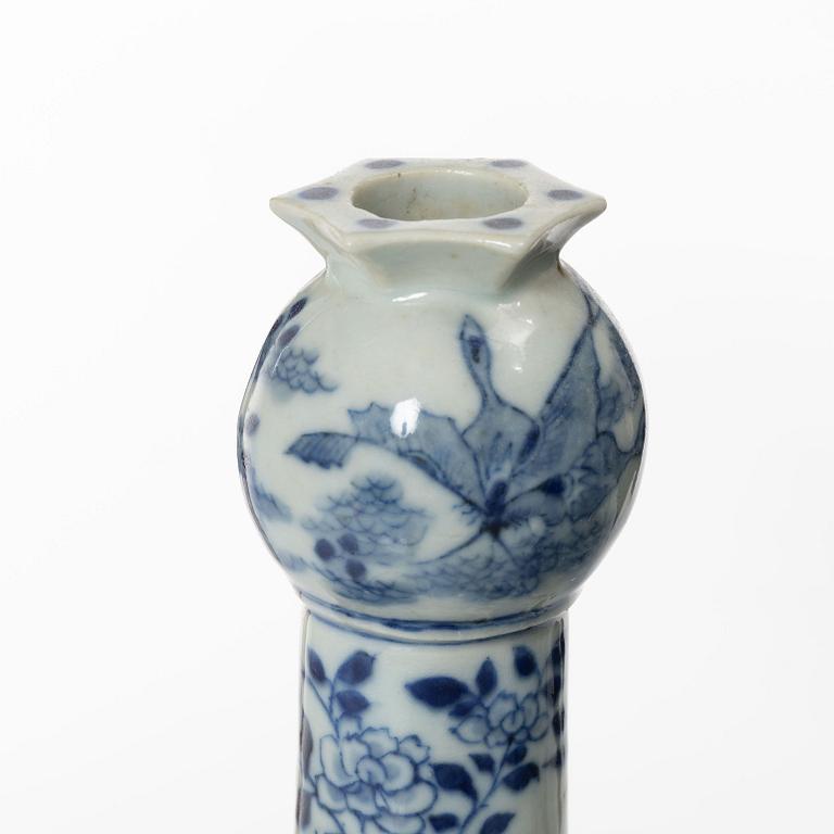 Two Chinese blue and white porcelain tulip vases, 20th century.