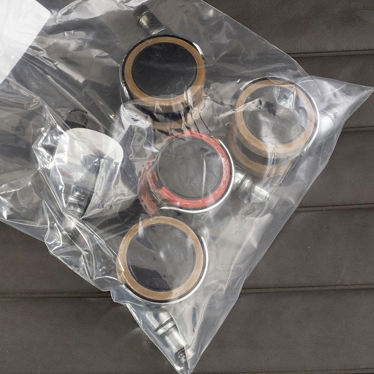 CHARLES & RAY EAMES, Kontorsstol EA 117 Vitra 1900-talets senare del.