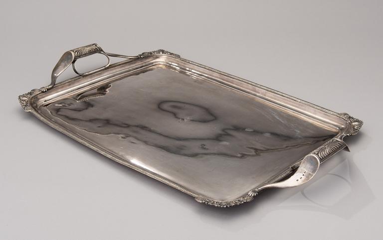 A RUSSIAN SILVER TRAY, Henrik Tallberg, St:Petersburg 1827,