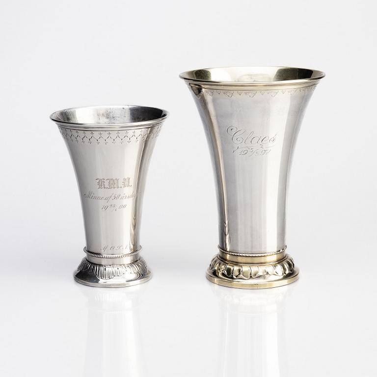 Bägare, 2 st, silver, K. Anderson Stockholm, 1900 och GAB Stockholm, 1947.