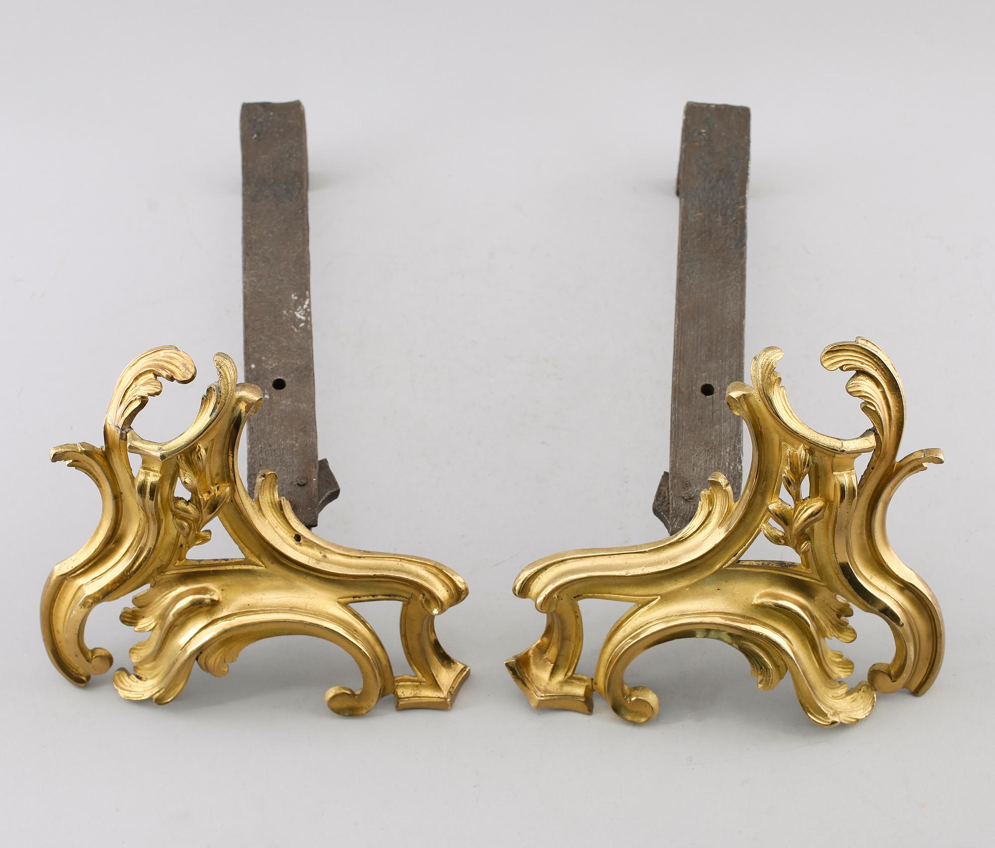 ELDHUNDAR, 1 par, rokoko, 1700-tal.