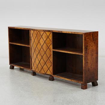 Bokhylla med skåp, 1940-tal.