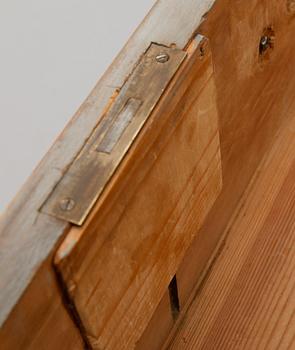 BYRÅ, sengustaviansk, tidigt 1800-tal.