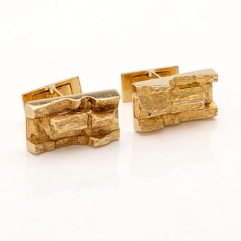 Björn Weckström, Cufflinks “Guldrya”, 18K gold, Lapponia.