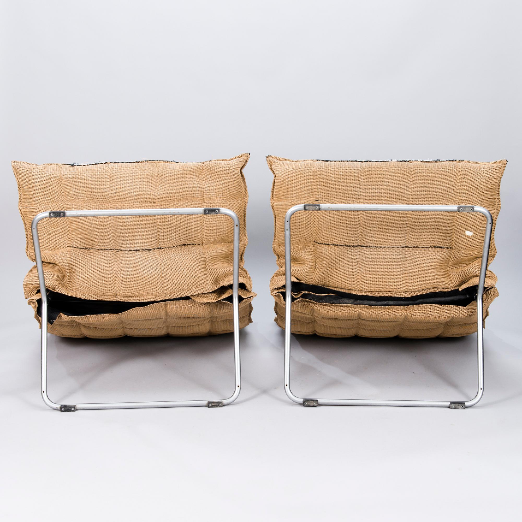 HARRI KOSKINEN, STOLAR, ett par, K Chair, Woodnotes, Finland.