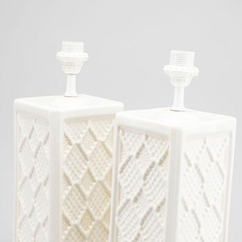 BORDSLAMPOR ett par Bondia Italien 1900-talets senare del glaserat lergods.