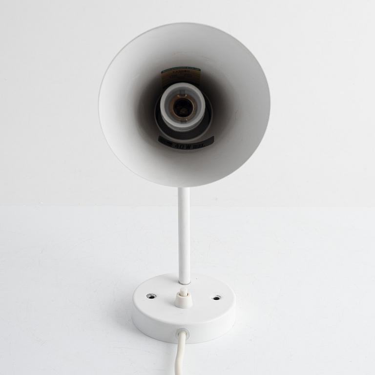 Arne Jacobsen, vägglampa, "AJ", Louis Poulsen, Danmark.