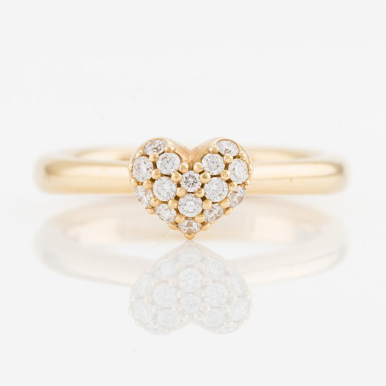 Ole Lynggaard ring 18K guld med runda briljantslipade diamanter, "Heart" large.