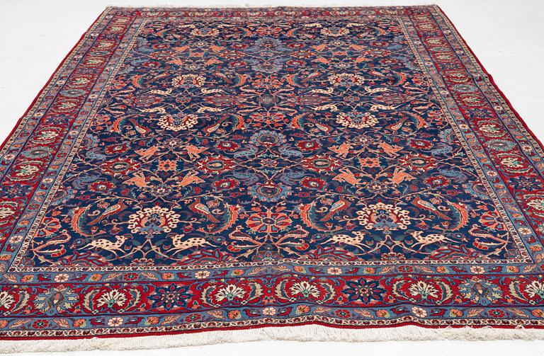 Rug, semi-antique Veramin, approx. 327 x 218 cm.