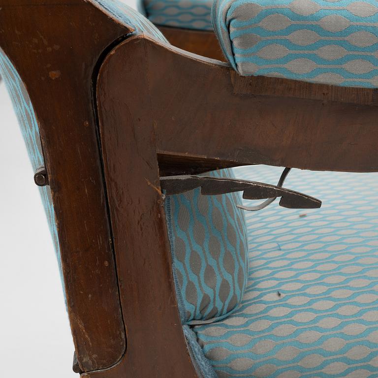 A folding lounge chair, England, 19th century.