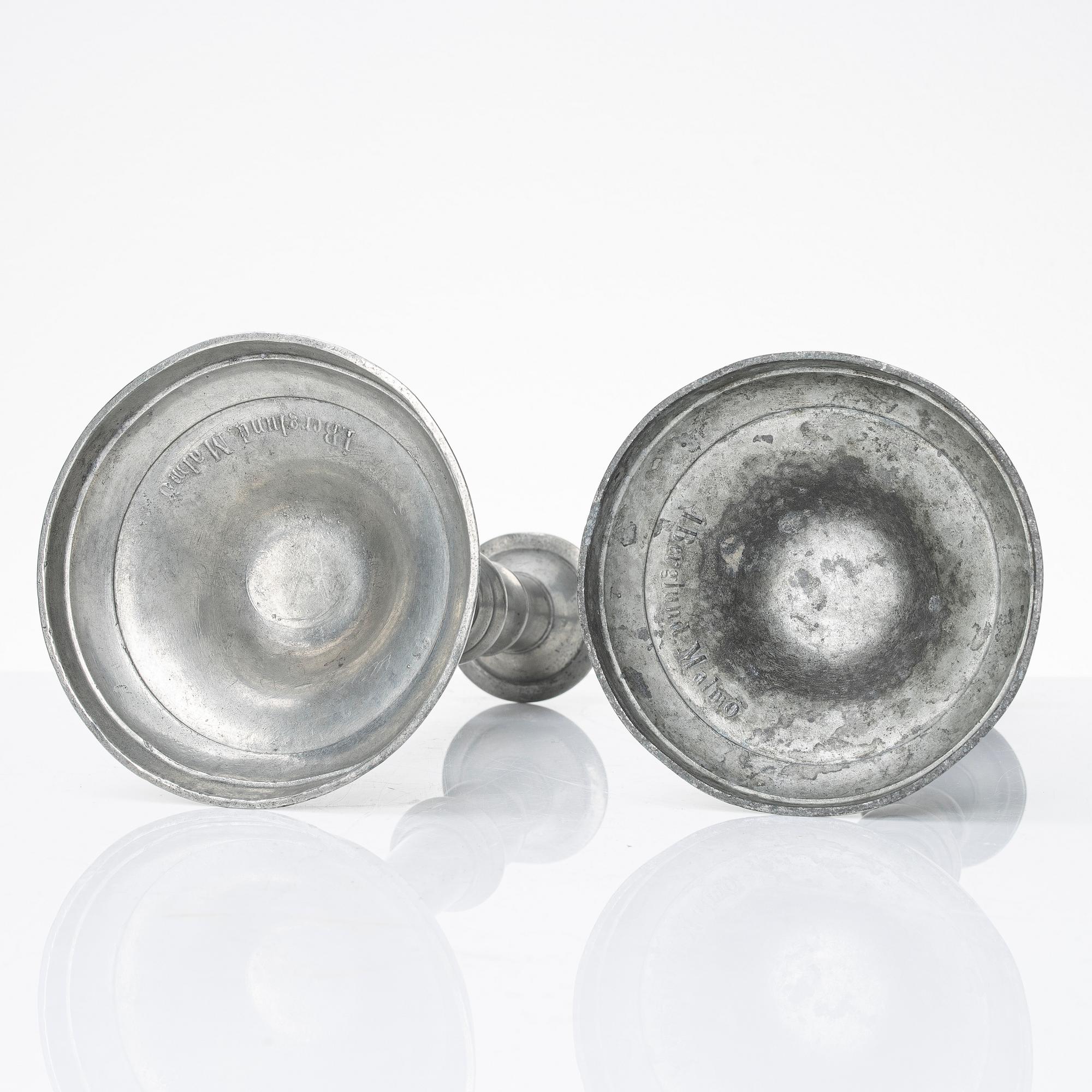 Ljusstakar, 2 par, tenn, bl.a. Israel Berglund, Malmö, 1800-tal.