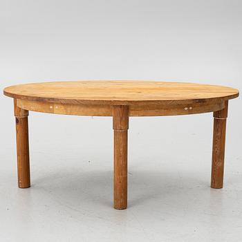 Nordiska Kompaniet, a table, 1915.