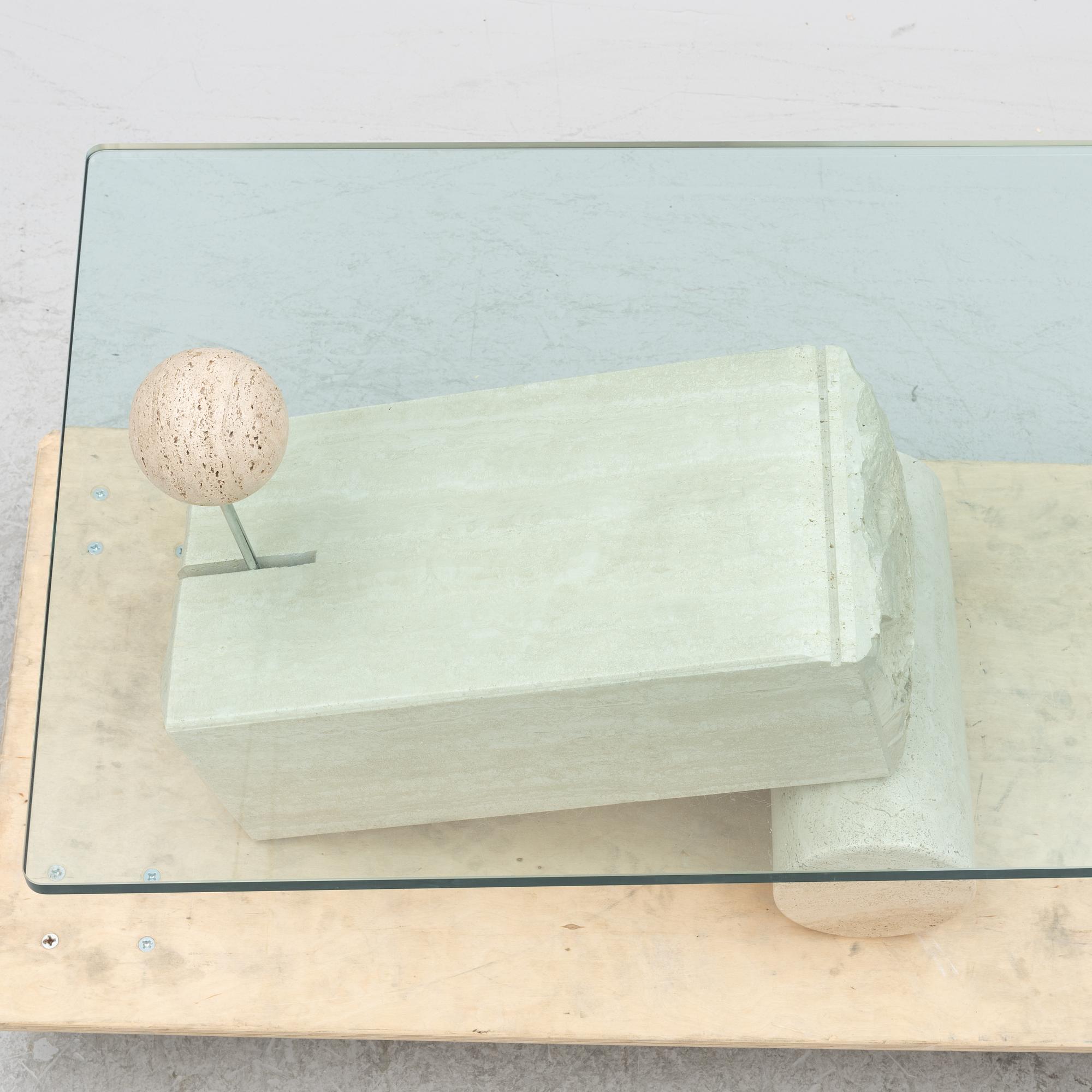 Coffee table, second half of the 20th century.