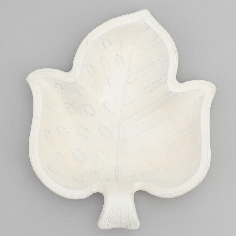 Gunnar Nylund, a stoneware dish, Rörstrand.