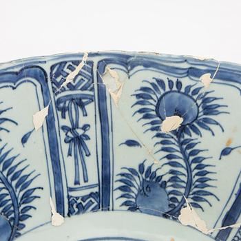 Bowl China, Ming Dynasty, Wanli (1572-1620) porcelain.