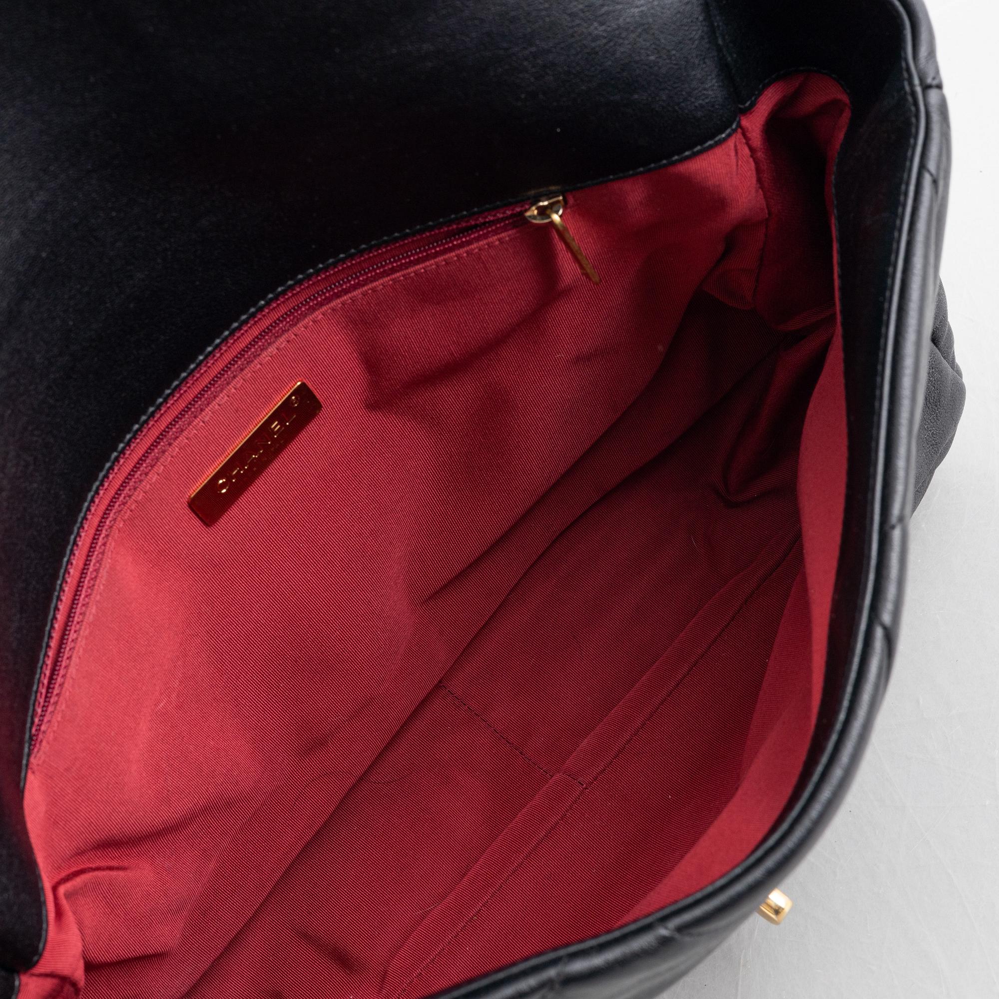 Chanel, väska, "19 large flap bag", 2019.