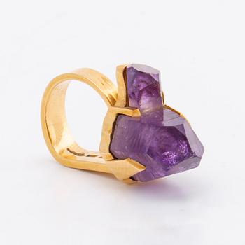 REY URBAN RING 18K gold w amethyst crystal approx 20 x 15 mm, Stockholm 1975, original box.