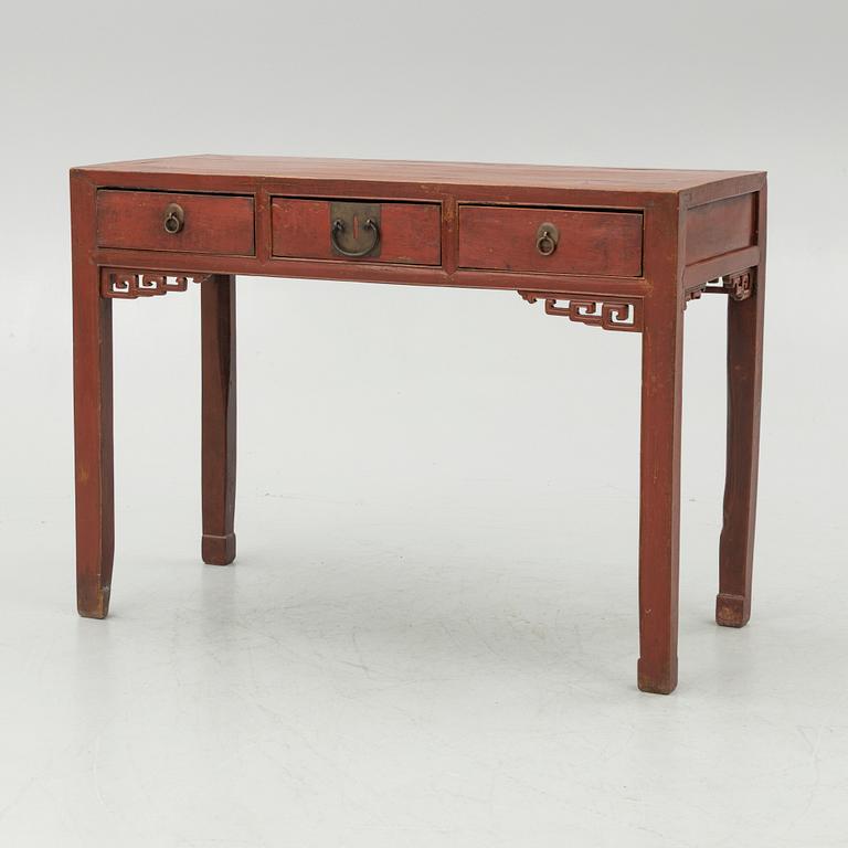 A Chinese desks and two 'Yoke-back' chairs, 20th Century.