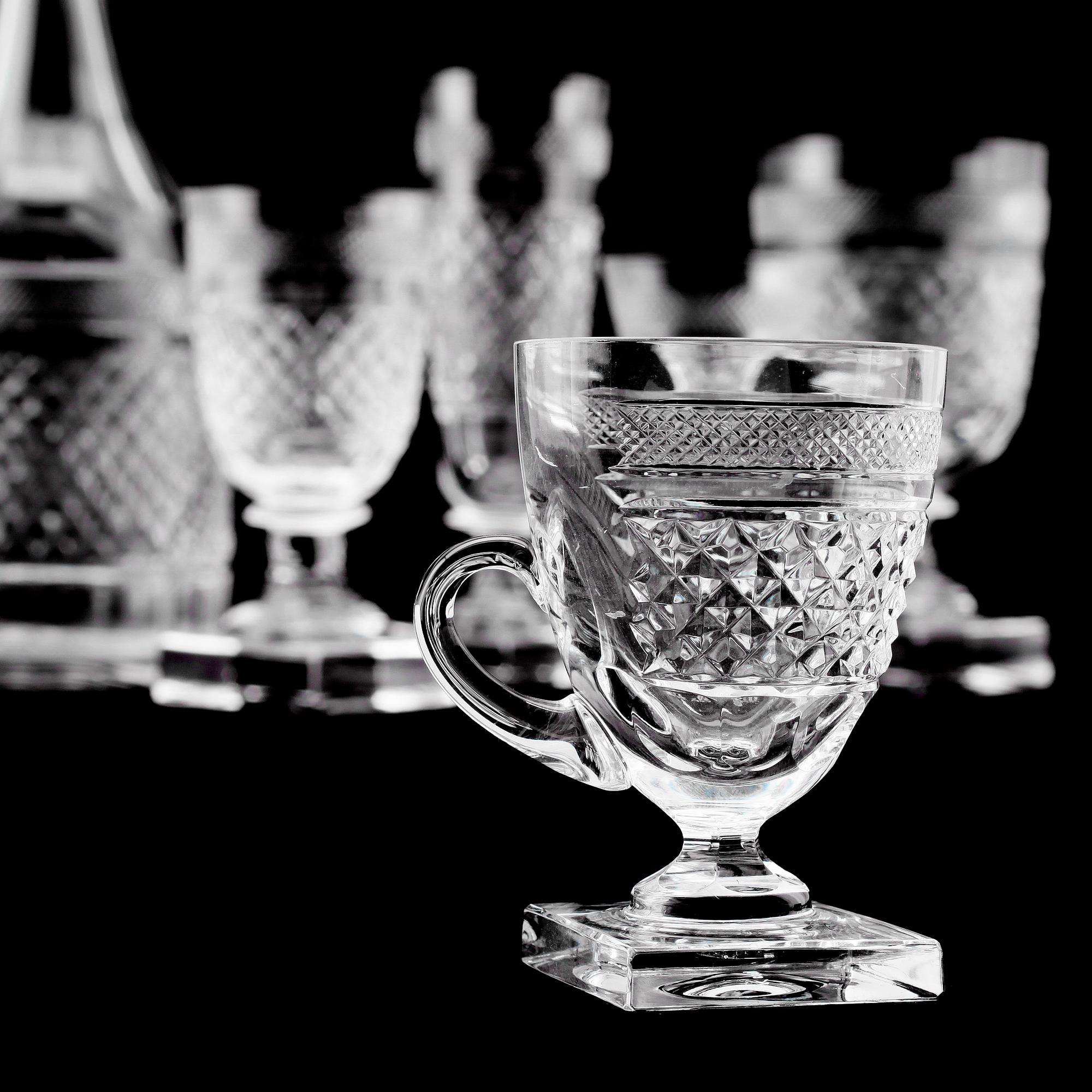 SERVISGLAS, ca 37 delar, "Kent", Kosta.