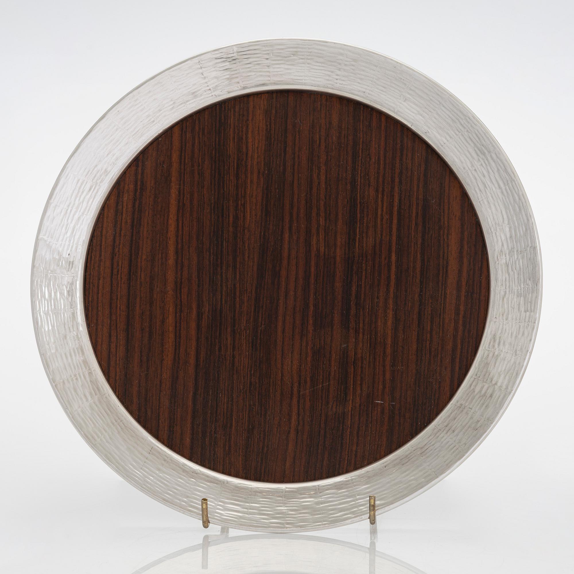 Tapio Wirkkala, four silver beakers, and a rosewood and sterling silver tray, Kultakeskus, Hämeenlinna 1973-74.
