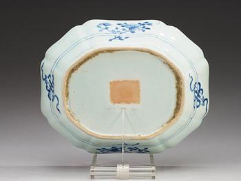 SKÅL, kompaniporslin. Qing dynastin, Qianlong (1736-95).