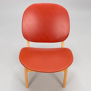 A mid 20th century chair.