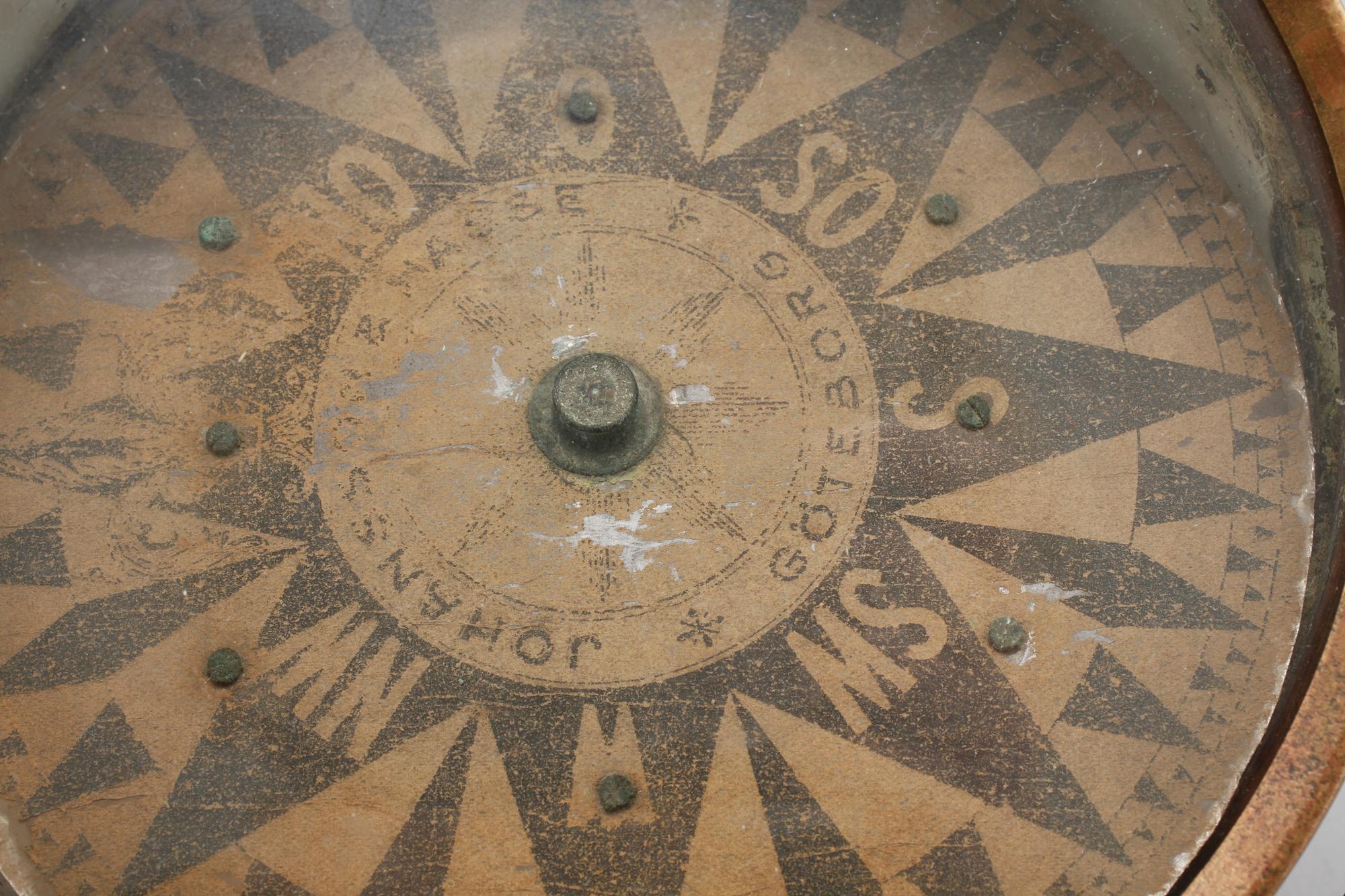 A compass by Johansson & Hasse Göteborg, first half of the 20th century.