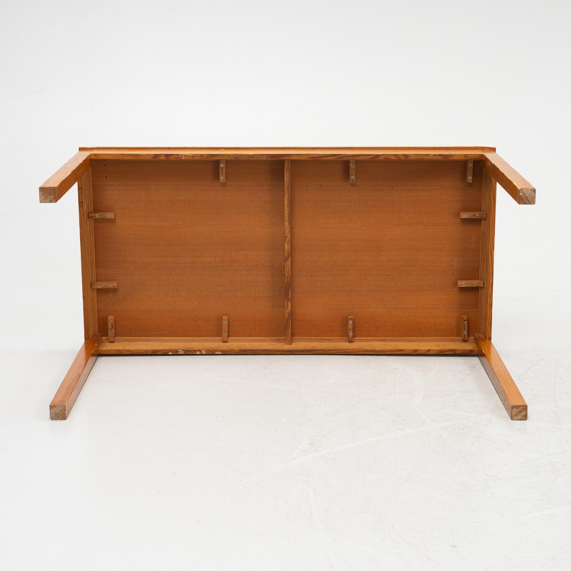 Stig Lönngren, a 1950's pinewood coffee table.