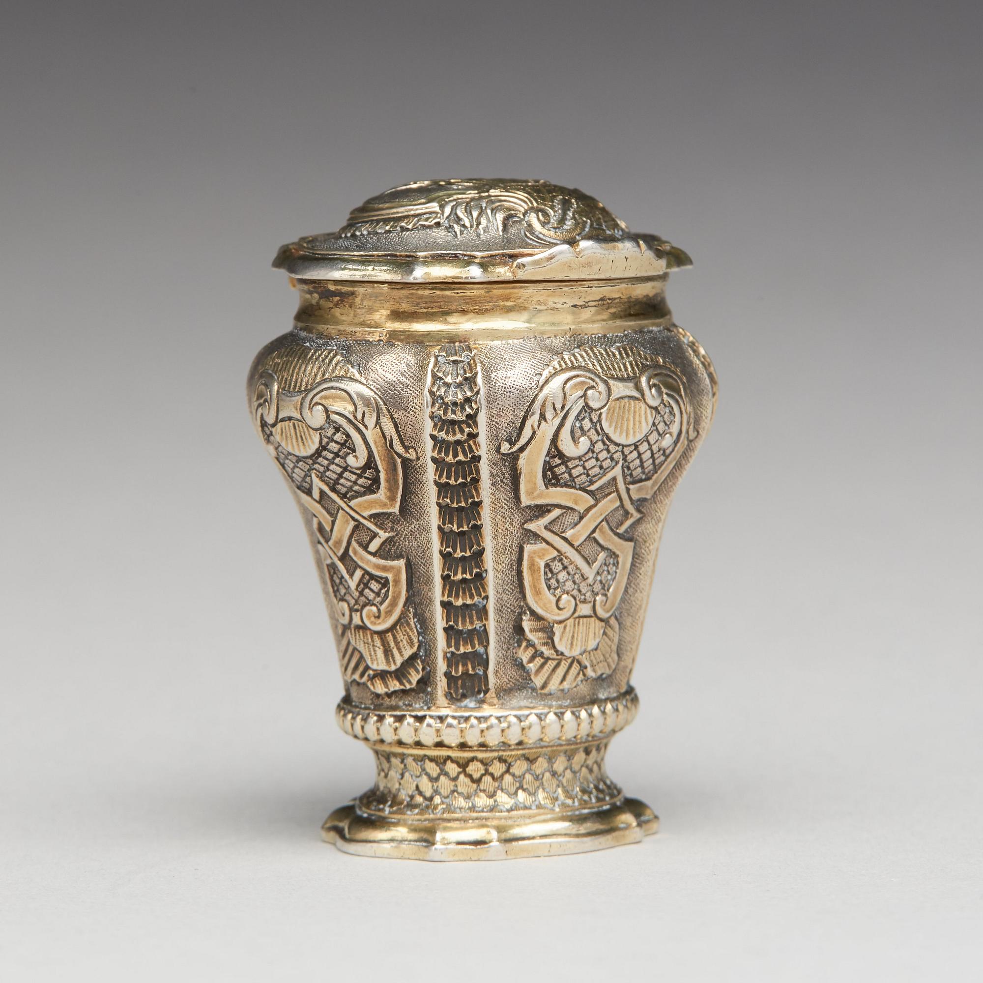 Paul G Zachun, luktdosa, silver, (verksam i Norrköping 1722-1753). Rokoko.