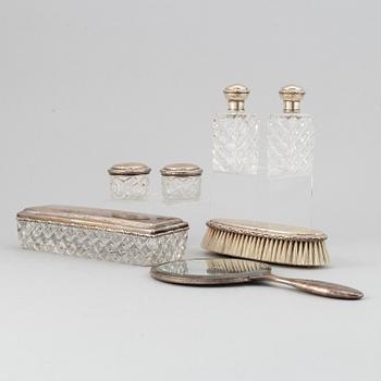 A set of seven toiletries, Including Sjögren Ab Juvelerare Oscar, Göteborg, 1920.