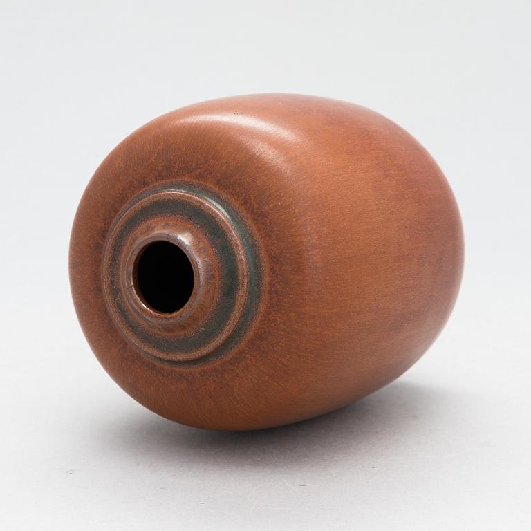 Erich och Ingrid Triller, a stoneware vase, Tobo, Sweden.