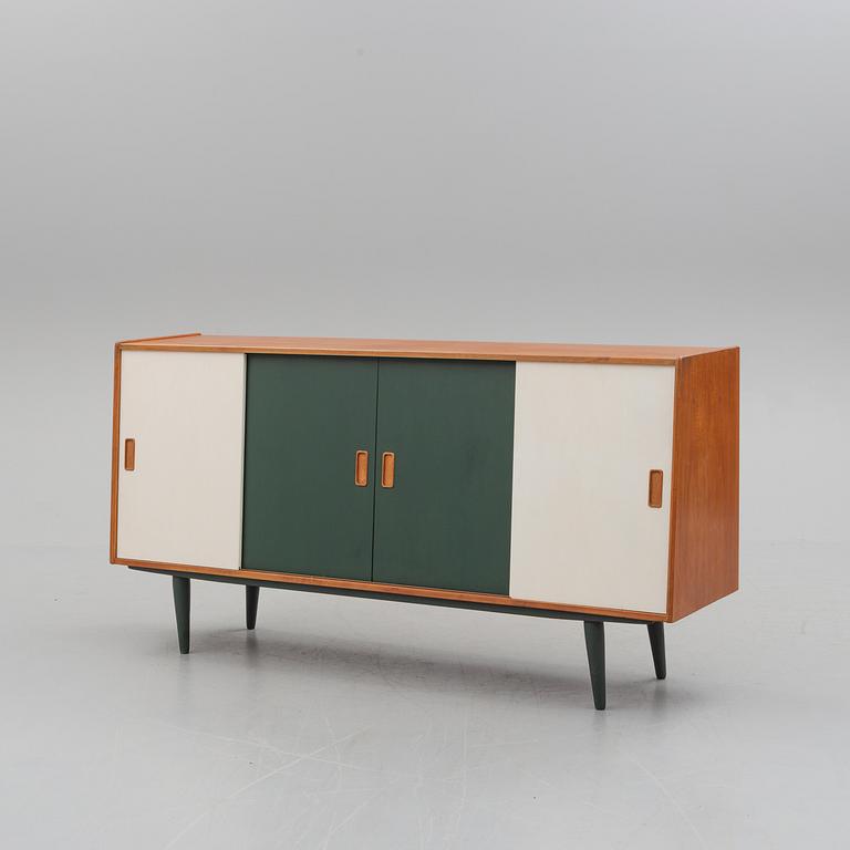 SIDEBOARD, Westergaards möbelfabrik, Silkeborg. Danmark, 1950-tal.