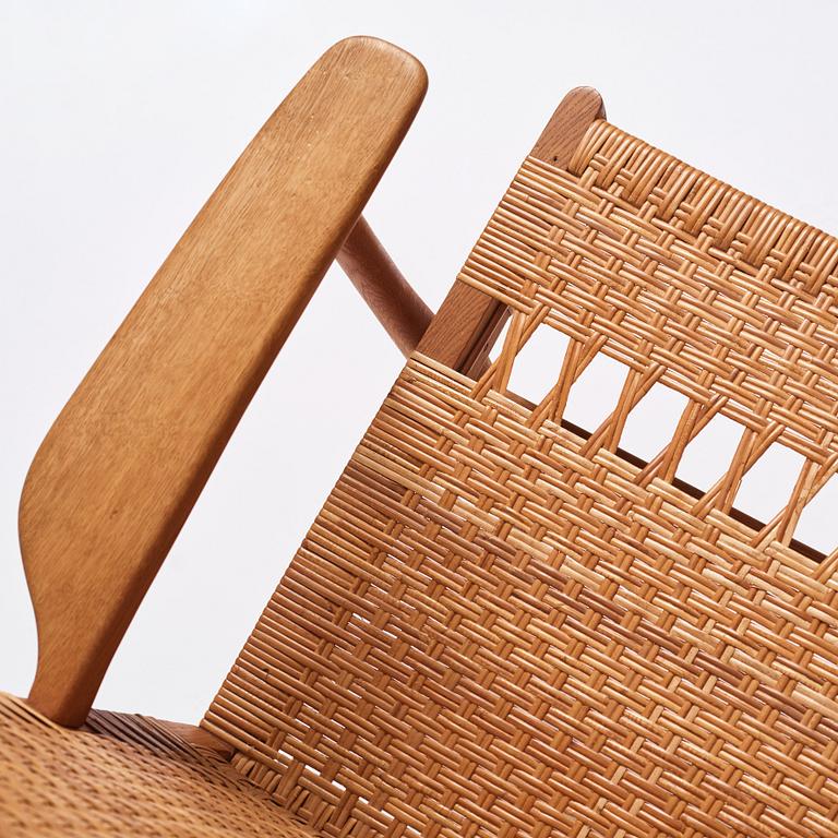 Hans J. Wegner, fåtöljer, ett par "CH27", Carl Hansen & Son, Danmark 1950-tal.