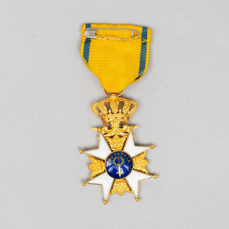 The Order of the Sword, knight's cross, Carlman 1960, 18 karat gold and a miniature.