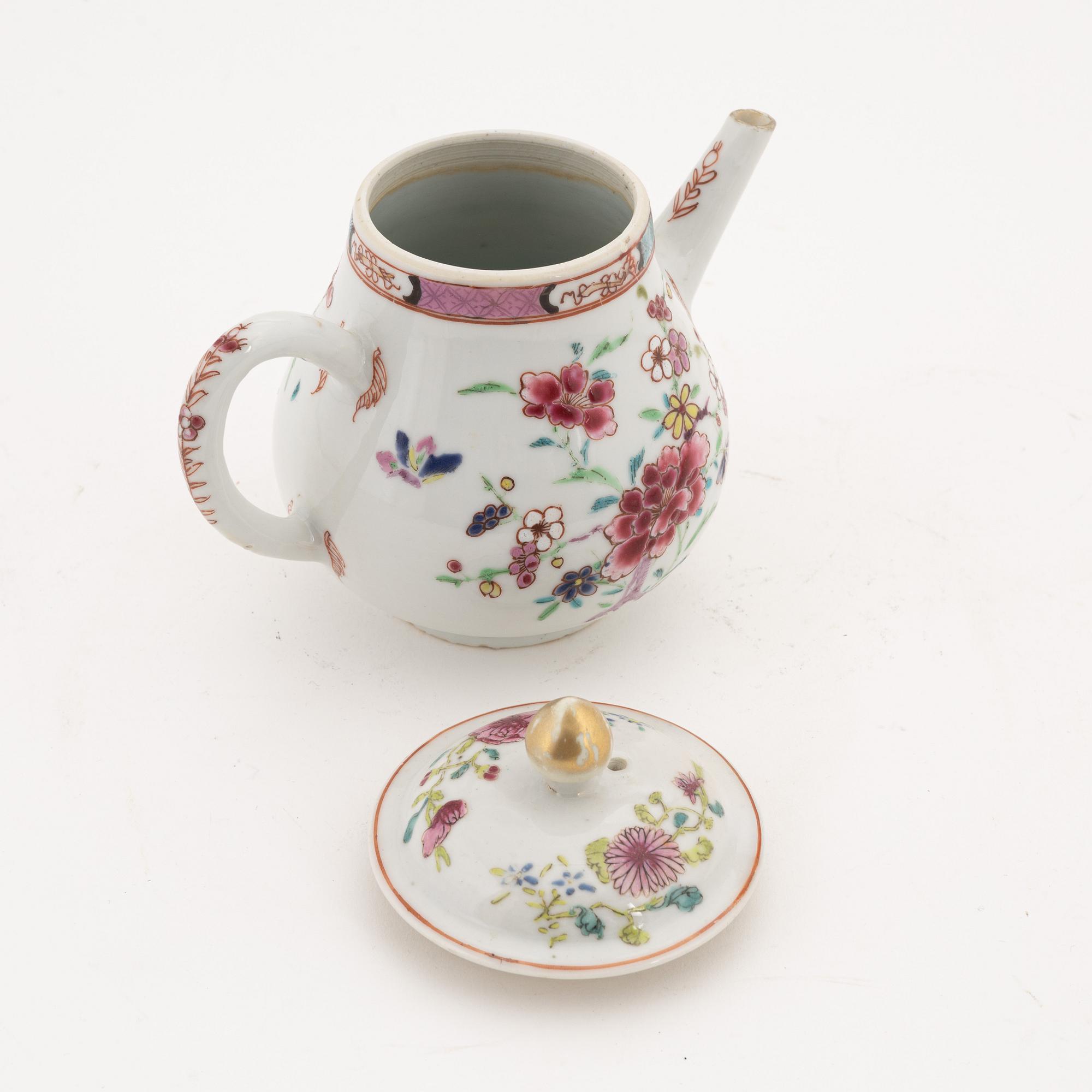 A famille rose tea pot with cover, Qing dynasty, Qianlong (1736-95).