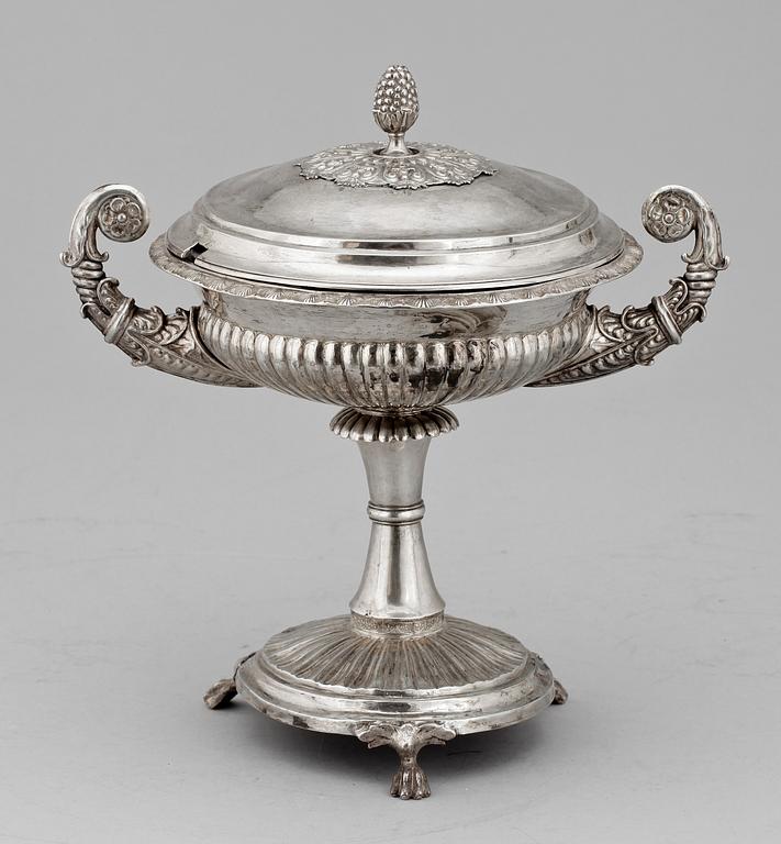 SOCKERSKÅL, silver, senempire, Erik Linderoth Umeå 1834. Tot vikt ca 675 gram.