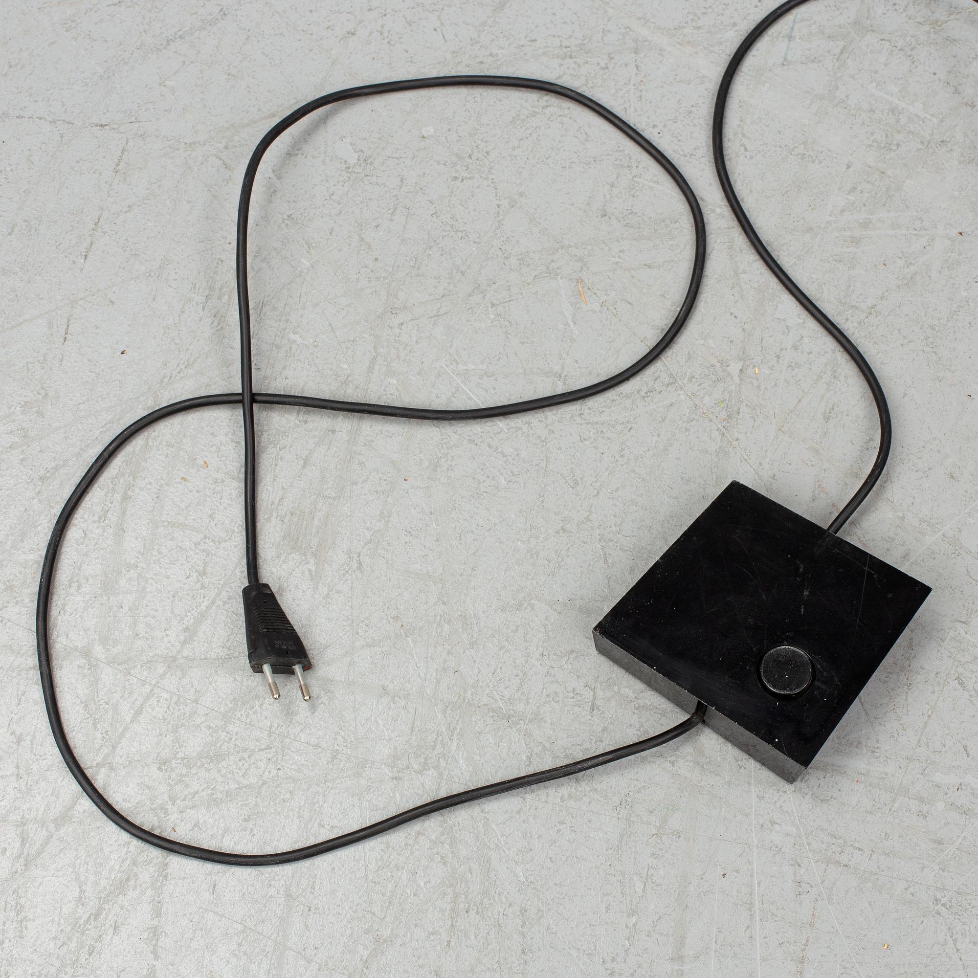 ACHILLE & PIER GIACOMO CASTIGLIONI, Toio floor light, Flos, Italy.