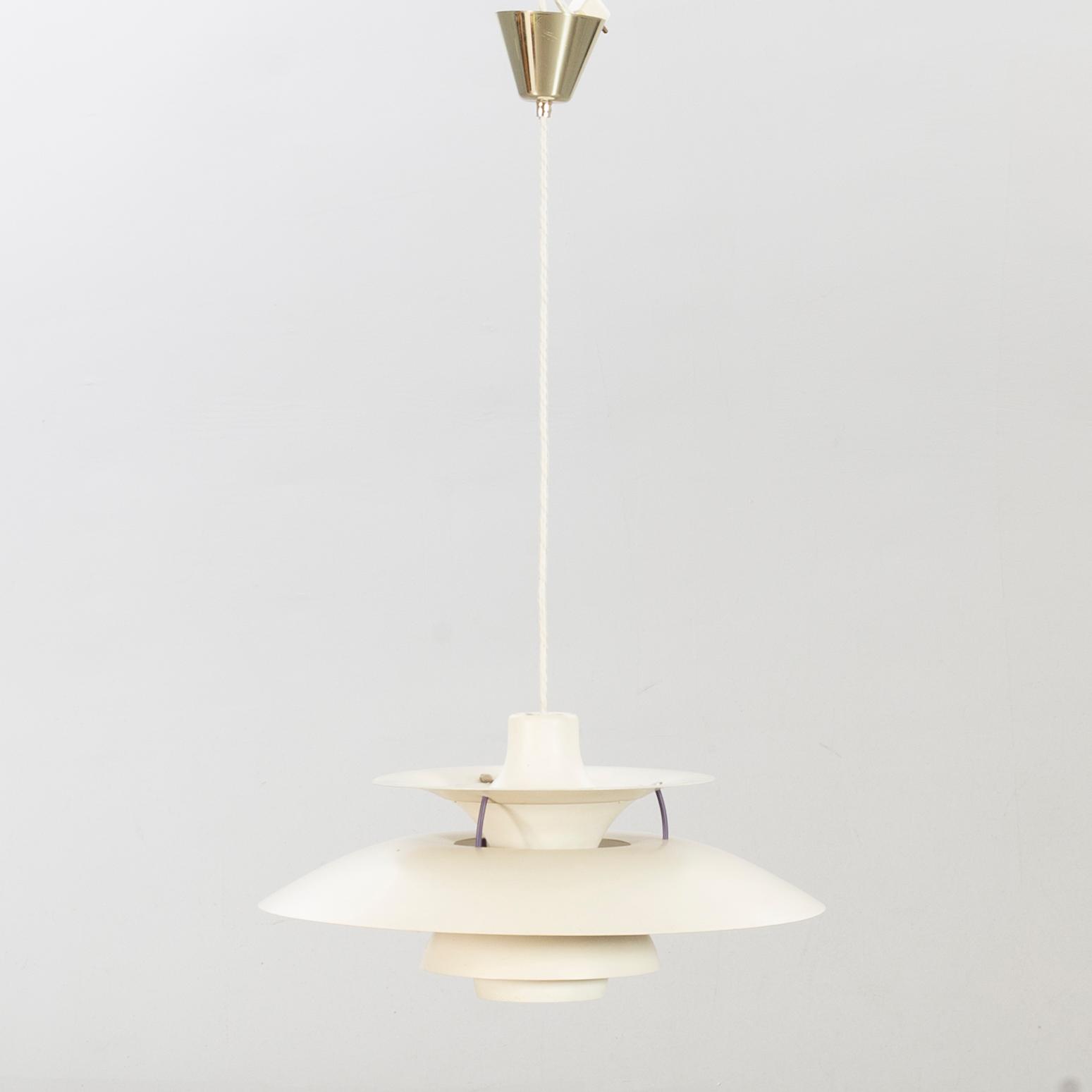 POUL HENNINGSEN, TAKLAMPA, "PH 5" för Louis Poulsen.