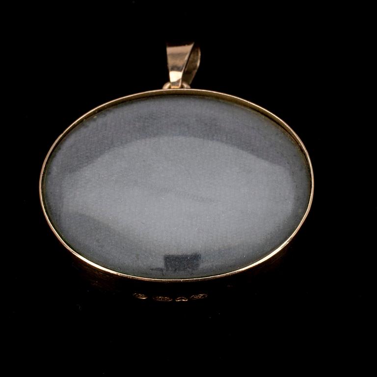 RIIPUS, kultaa 14K, hiustyö, 1800-luvun loppu. Suomalaiset tuontileimat 1977. Paino yht. 10,5 g.