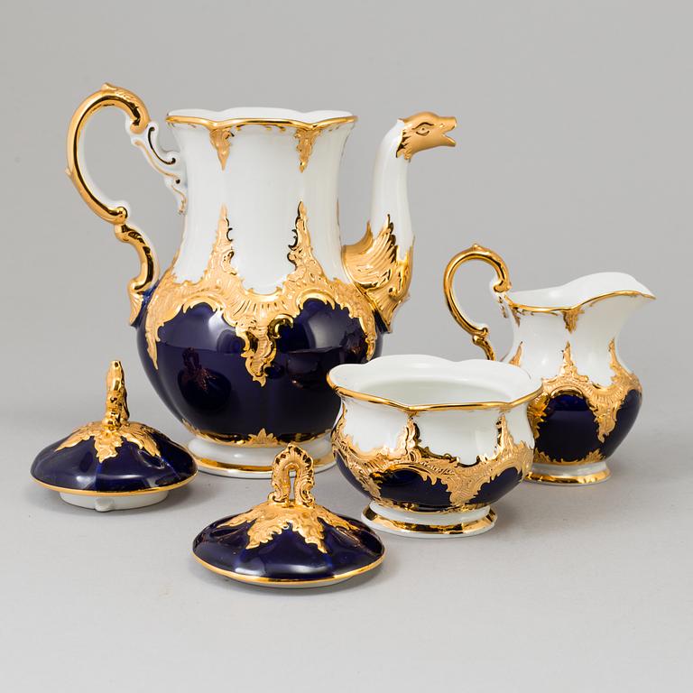 A 26 piece Meissen porcelain coffee service, 20th century.