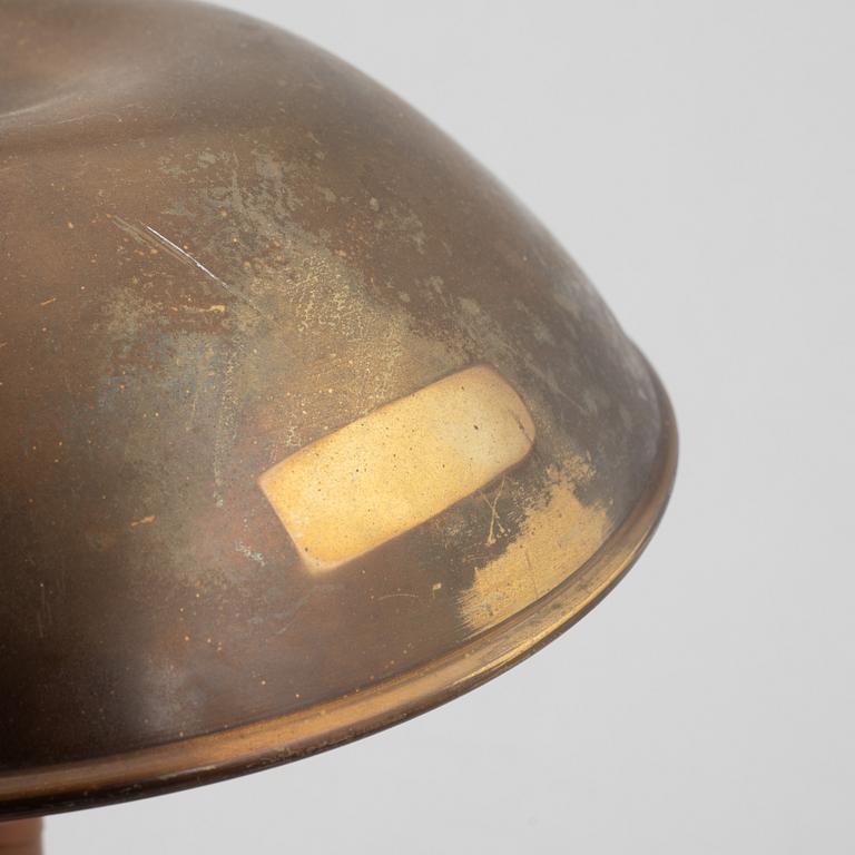 Bertil Brisborg, a table lamp model "15644", Arvid Böhlmarks Lampfabrik, Stockholm, 1950s.